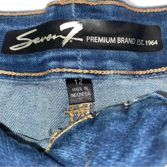 Seven7 Denim Skirt Embroidered Raw Hem Skirt - Picture 6 of 13